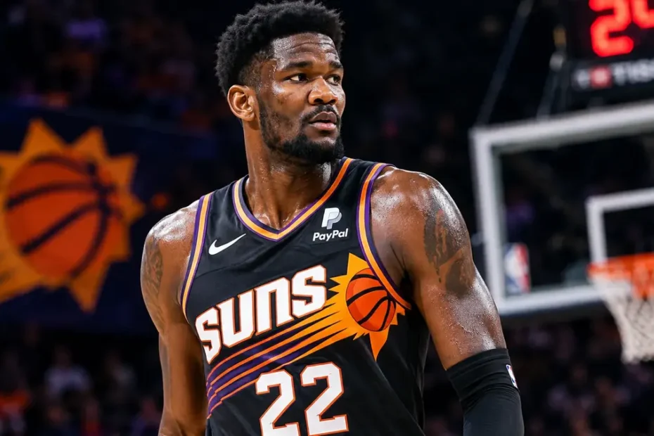 Deandre Ayton playing basketball
