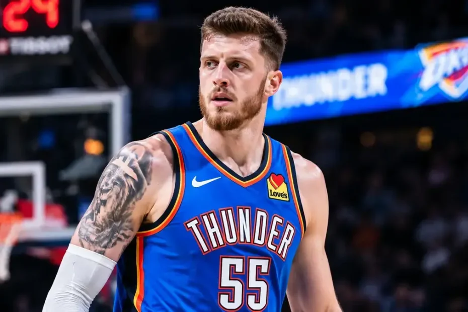 Isaiah Hartenstein playing for the Oklahoma City Thunder
